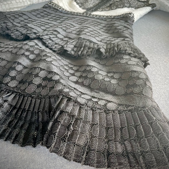 Gianni Bini Liv Mock Neck Lace Black & White Long Sleeve Dress XS | Ruffle Skirt - Picture 11 of 12